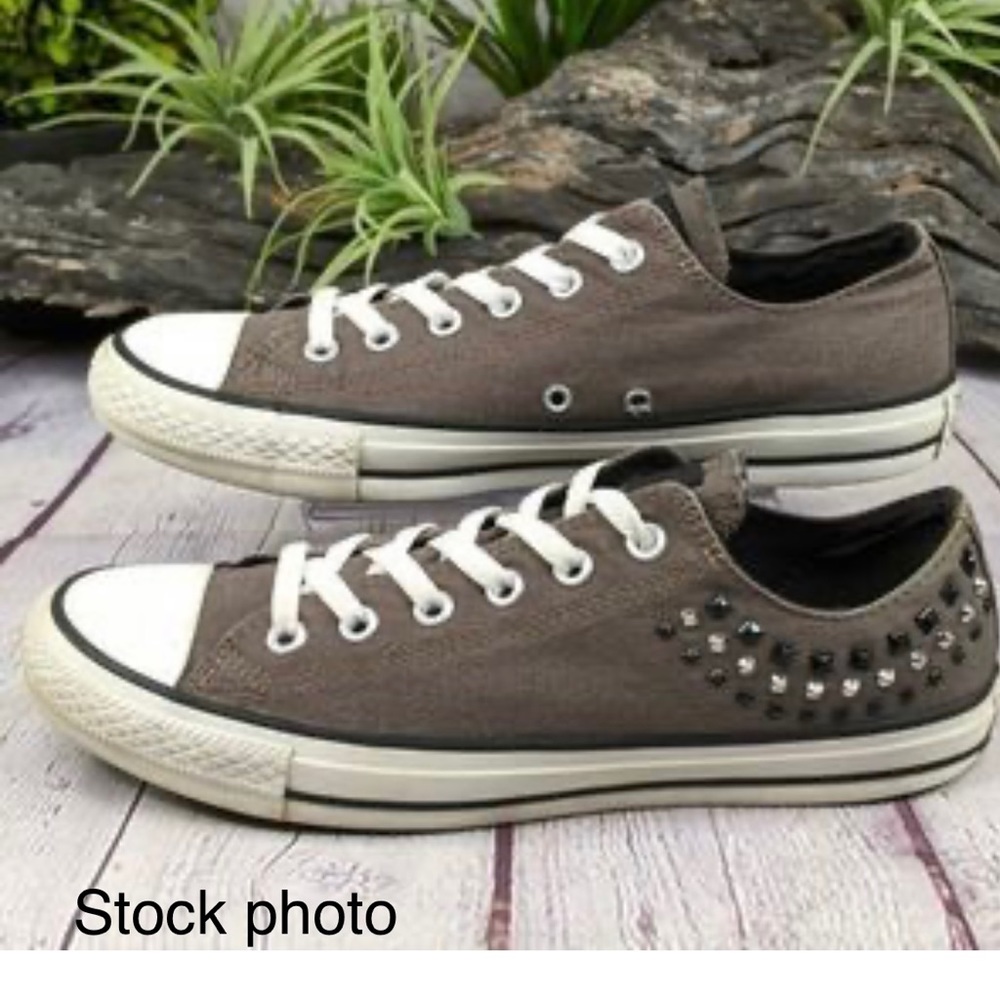 **RARE** CONVERSE SNEAKERS WITH METAL GROMMET DETAIL
